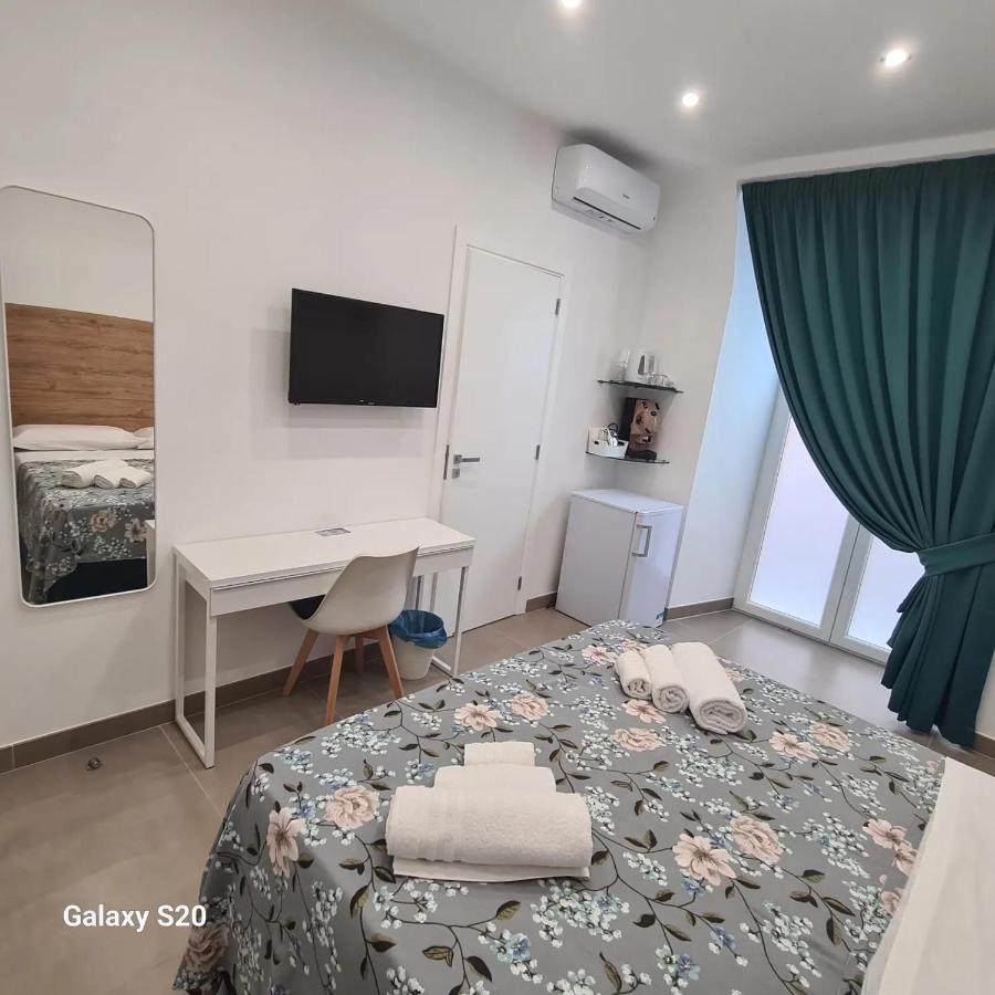 Residenza Nascari Al Plebiscito Hotel Napoli Ngoại thất bức ảnh