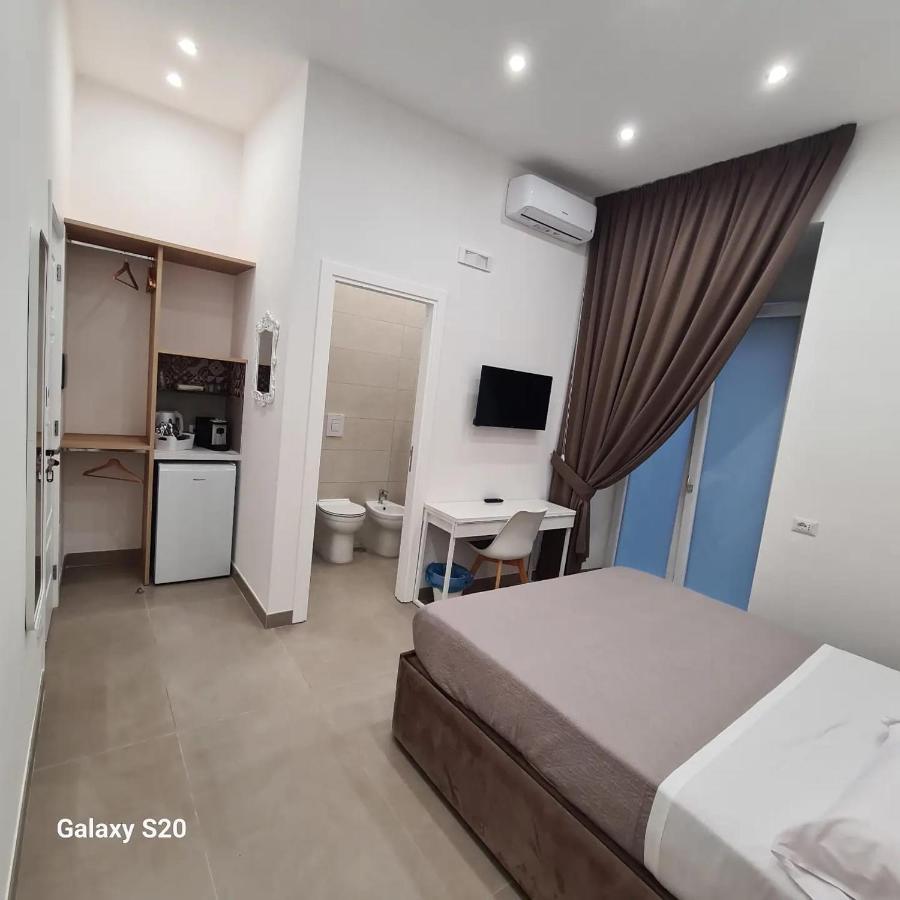 Residenza Nascari Al Plebiscito Hotel Napoli Ngoại thất bức ảnh